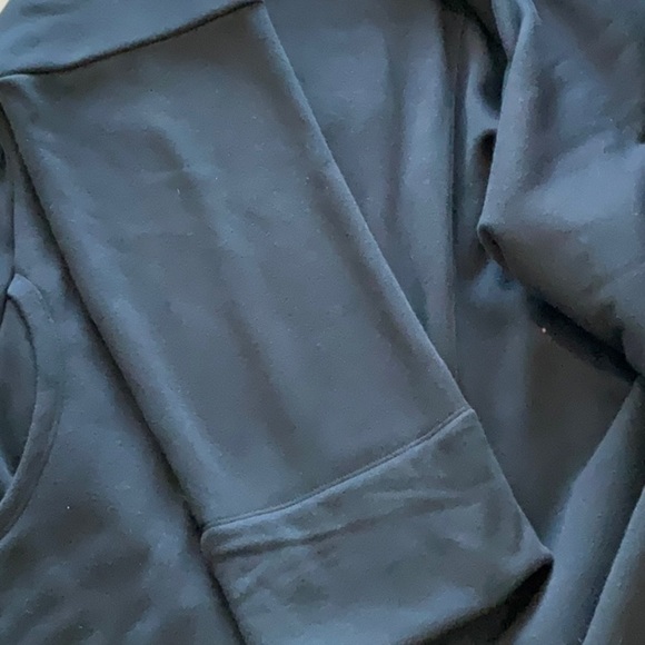 Athleta Oversized Cowl Neck Sweat Shirt with Pockets Size Medium - Picture 6 of 9